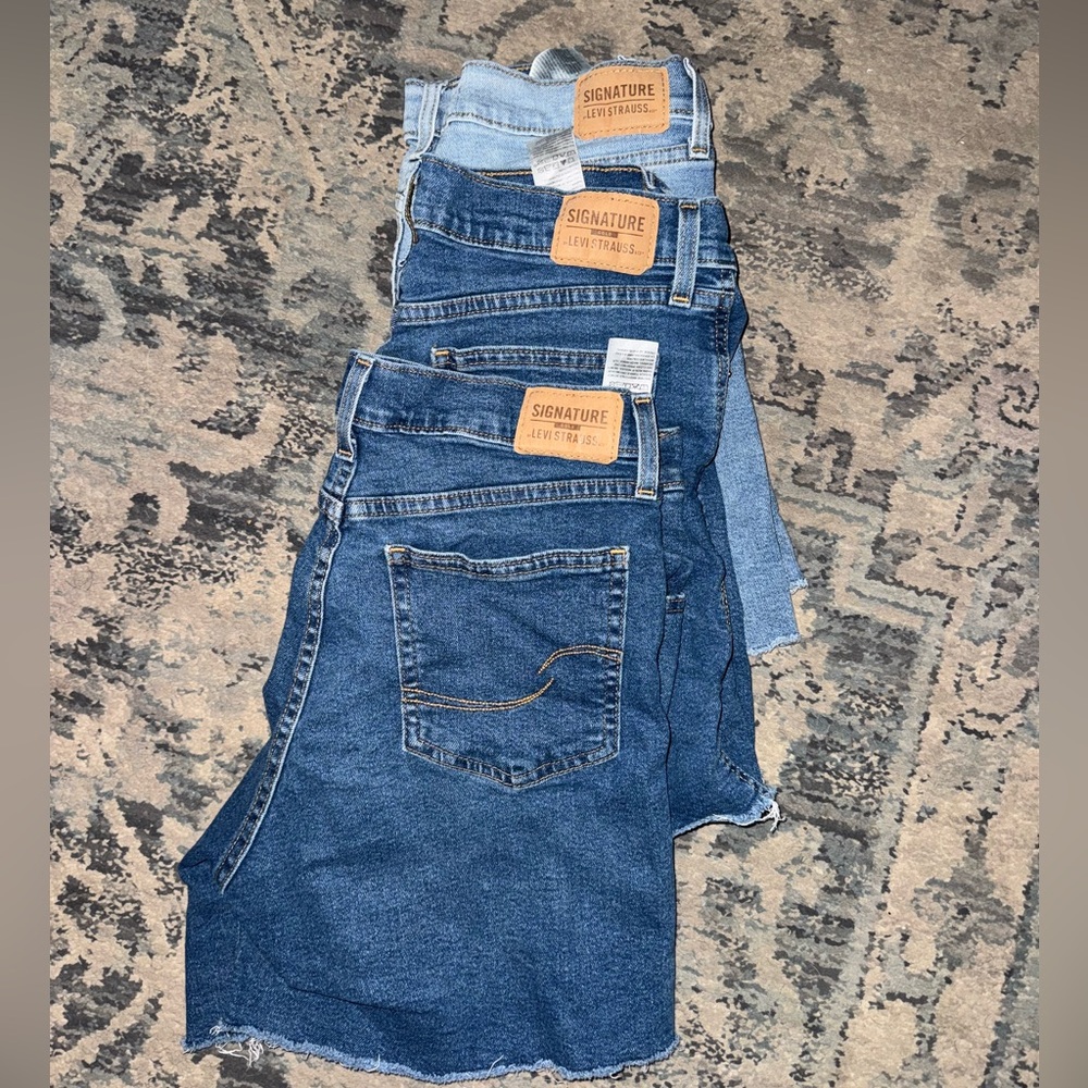 3 pairs of Signature by Levi Strauss Denim Shorts